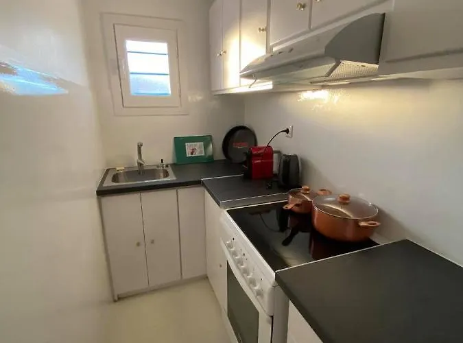 Fabrika Appartament 招待所 *